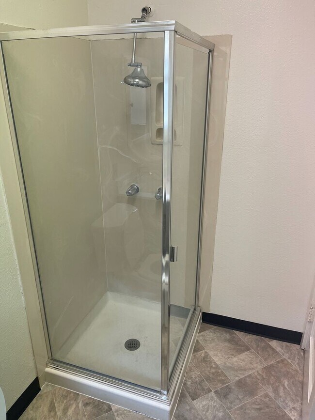 Building Photo - Newly upgraded Central Berkeley one-bedroo...