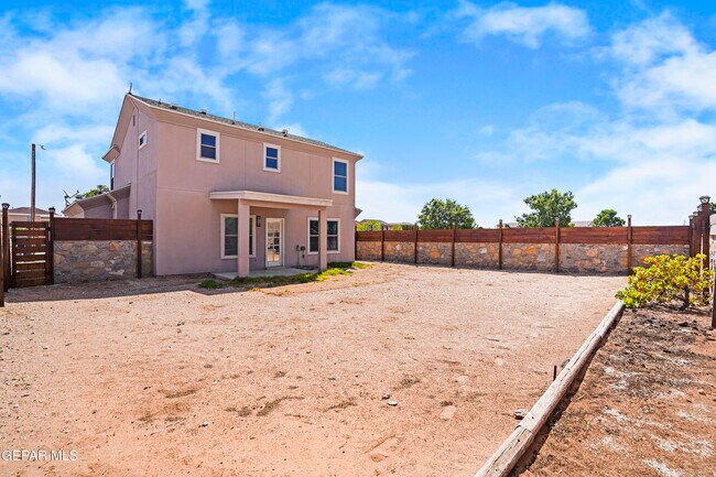 Building Photo - 3261 Garden Point Dr
