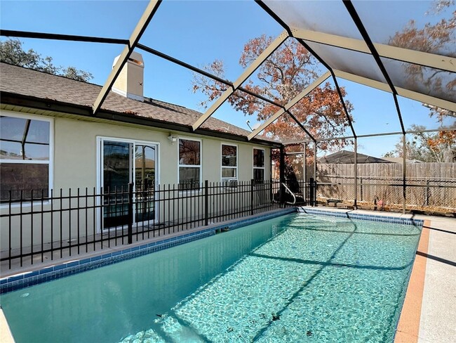 Building Photo - 5066 Woodbine St