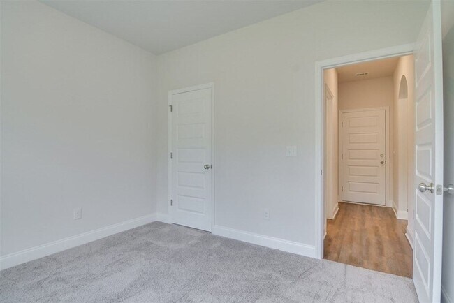 Building Photo - 5121 Huntley Trl