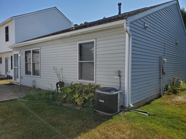 Building Photo - 1803 Canopy Ln