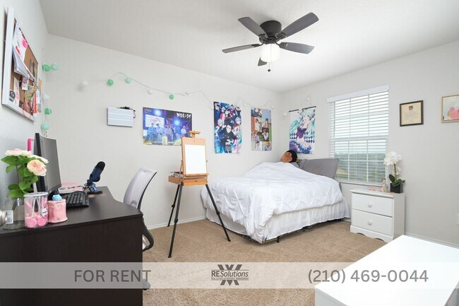Building Photo - 2019 4-Bedroom Home | 2,106 Sq Ft | Fenced Yard | 2-Car Garage | Pet Friendly | Near Lackland & 1604