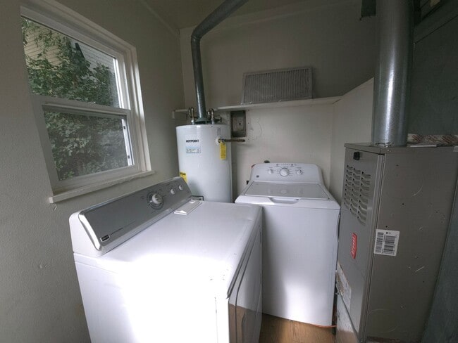 Building Photo - 896 18th St