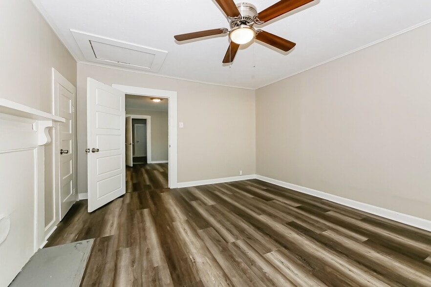 Building Photo - 3901 Oates Ave