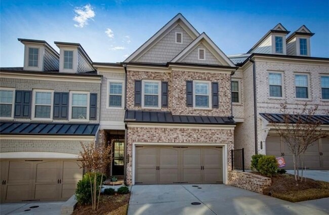 Building Photo - 3458 Fenton Dr