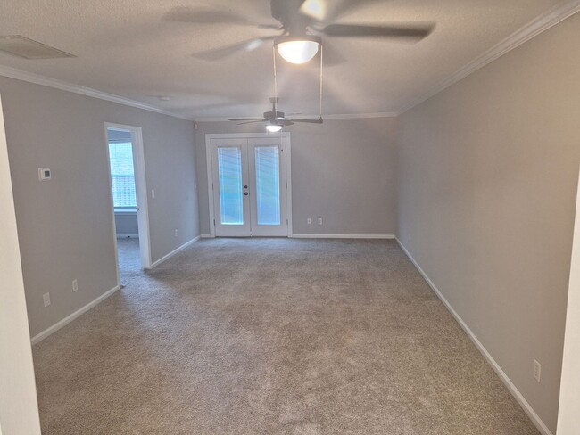 Building Photo - Adorable Three Bedroom Condo in Chapin SC