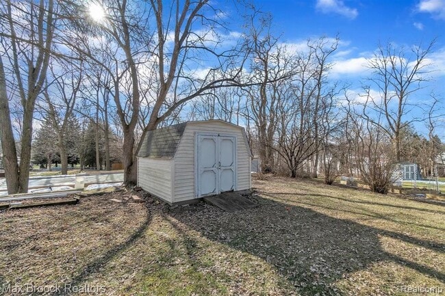 Building Photo - 1102 Davenport Dr