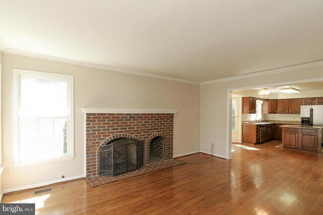 Building Photo - 4269 Exeter Dr