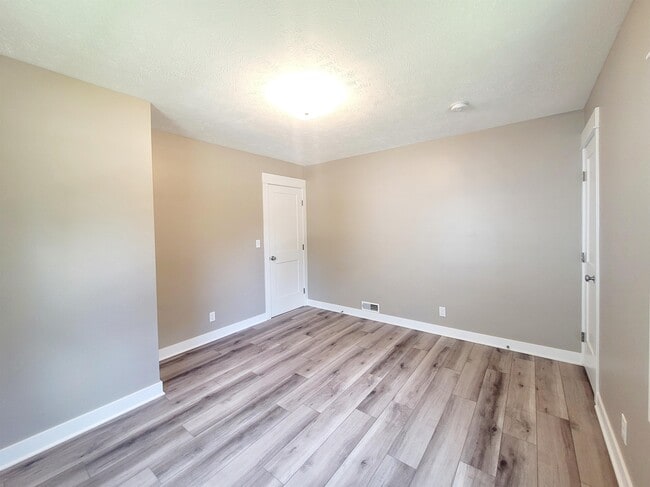 Building Photo - 3052 Burlingame Ave SW