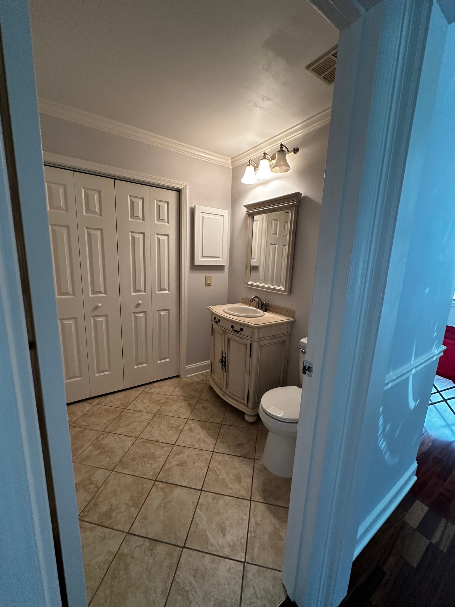 2nd Bath - 6462 Sweet Gum Trl