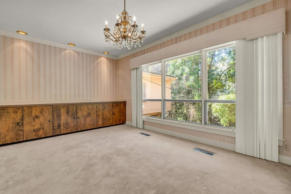 Building Photo - 1111 12th St N