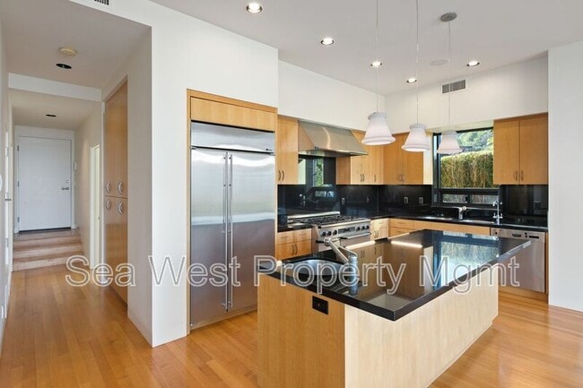 Building Photo - 2328 Rue De Anne