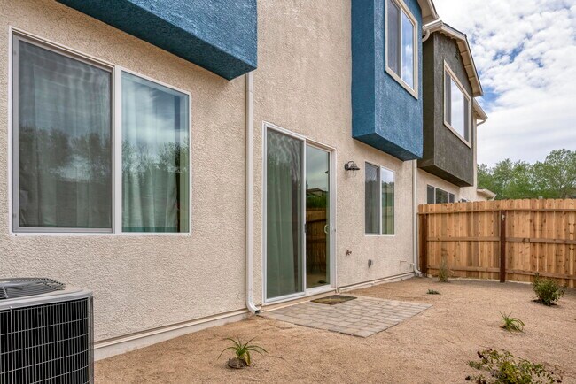 Building Photo - 4920 little rock Way