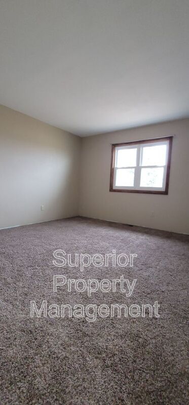 Building Photo - 7014 Ridge Rd