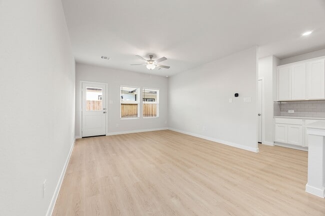 Building Photo - 302 Brazen Forest Trl