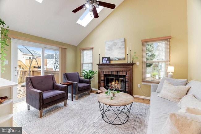 Building Photo - 22 Newland Ct