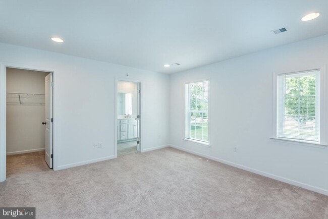Building Photo - 3221 Ruth Way