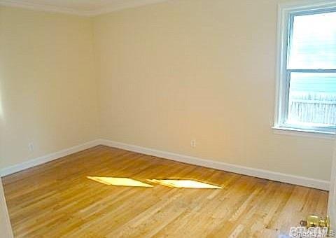 Building Photo - 343 Greengrove Ave