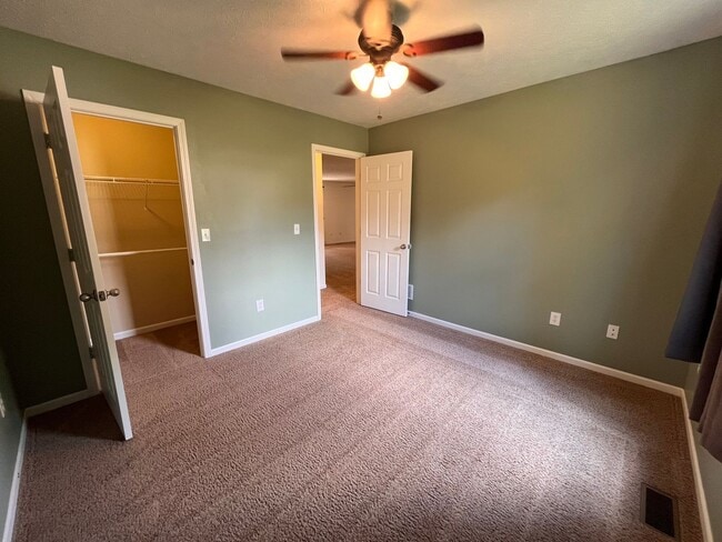 Building Photo - LARGE 4/3 with so much to offer! Waynesville School District