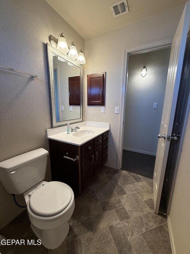 Building Photo - 12557 Paseo Lindo Dr