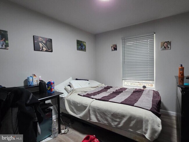 Building Photo - 236 Green Blade Dr