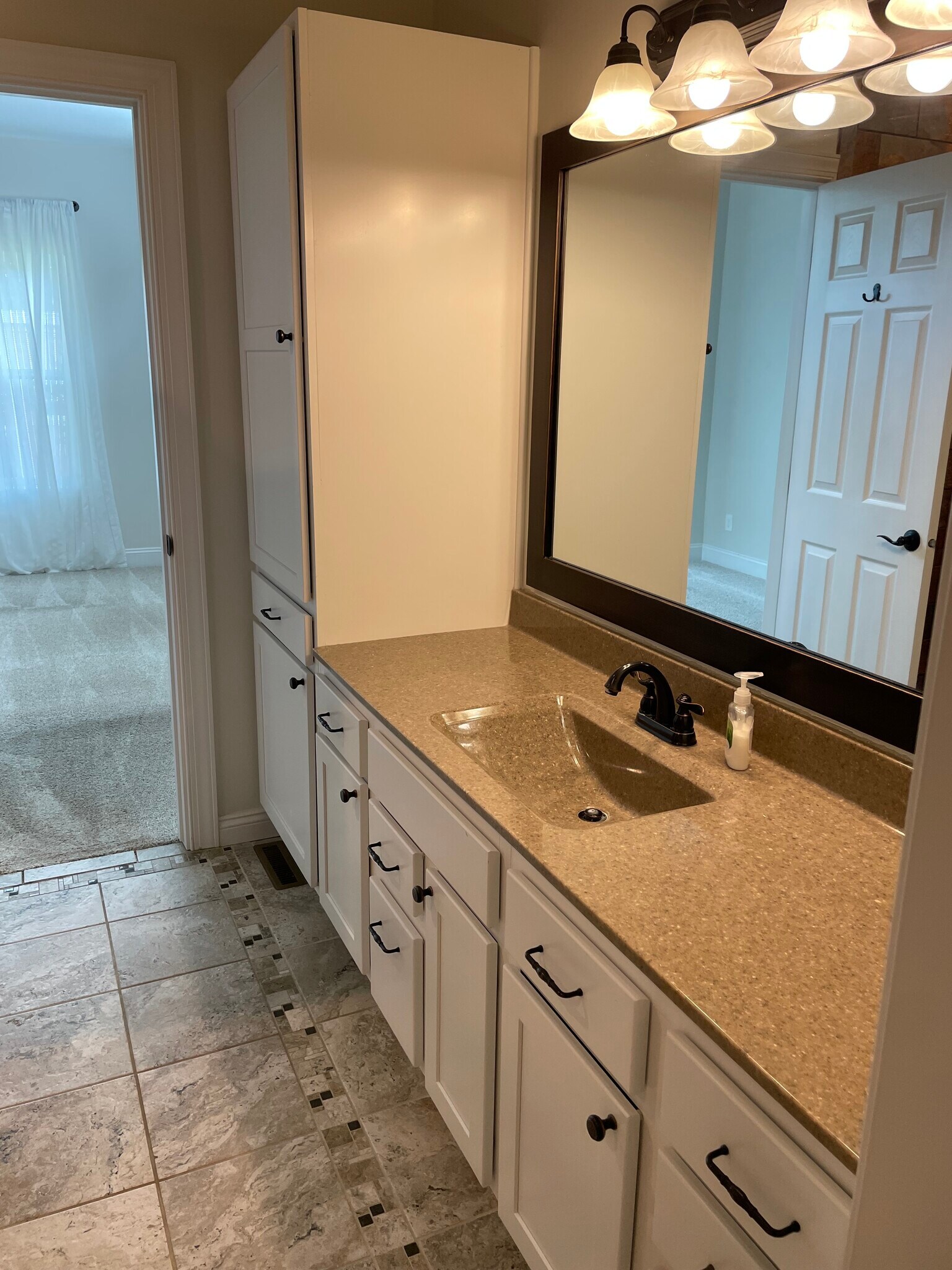 Master Bath - 5837 Rockhill Rd