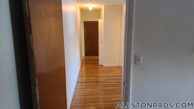Building Photo - 20 Armington St
