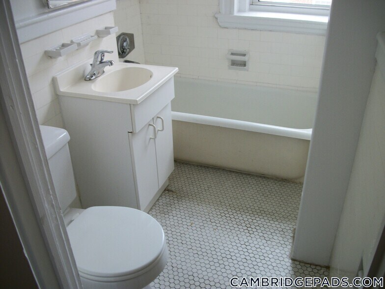 Building Photo - 20 Chauncy St