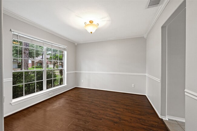 Building Photo - 3115 Glenthorpe Ln