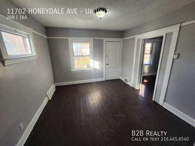 Building Photo - 11702 Honeydale Ave