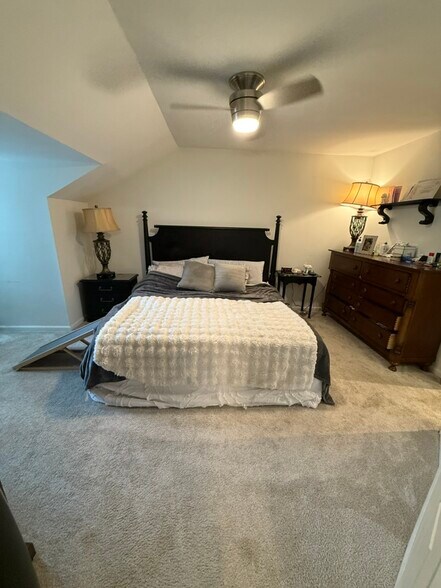 Building Photo - 9307 Kings Falls Dr