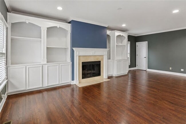 Building Photo - 2502 Regency Lake Dr