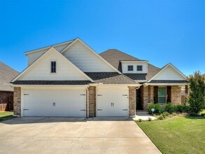 Building Photo - 800 Bison Crossing Dr