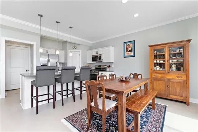 Kitchen and dining - 7345 Griffey St