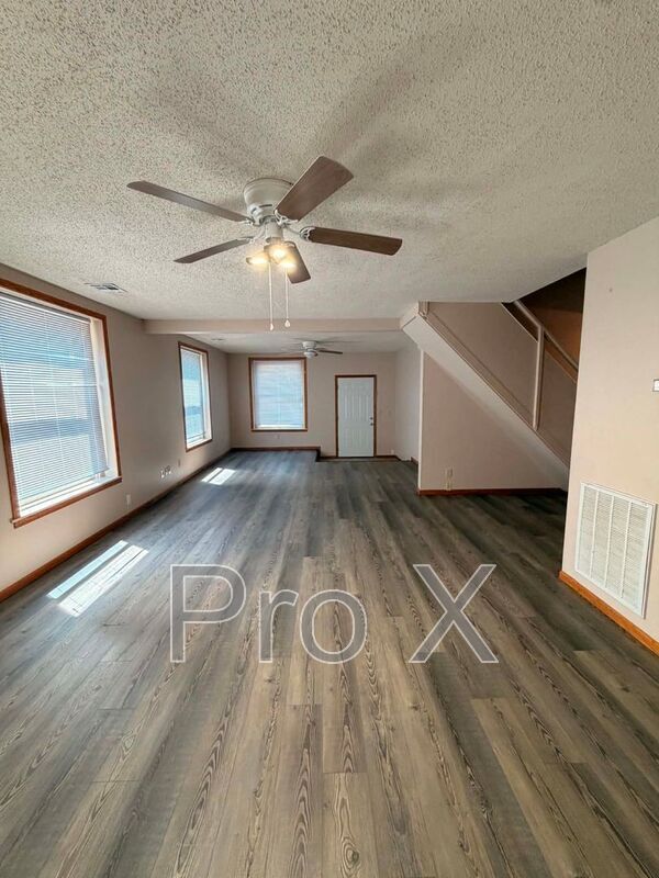 Building Photo - 1732 Missouri Ave