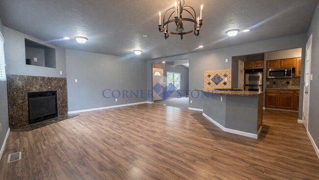 Building Photo - Large Spacious Home in Caldwell!