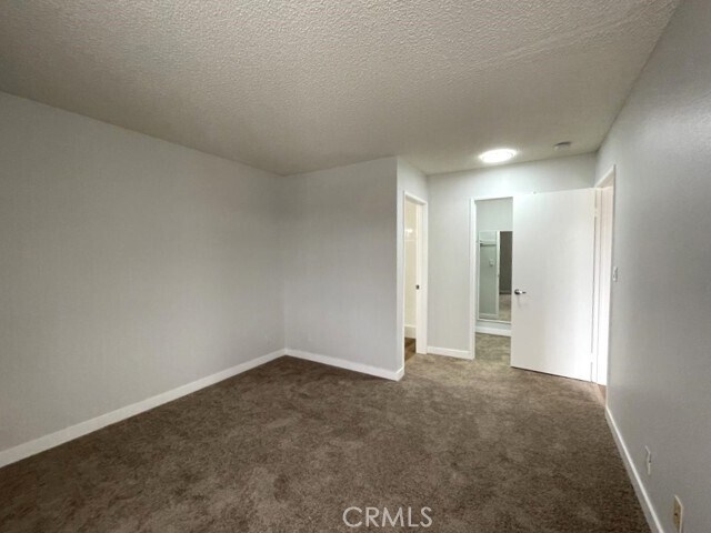 Building Photo - 3500 Linden Ave