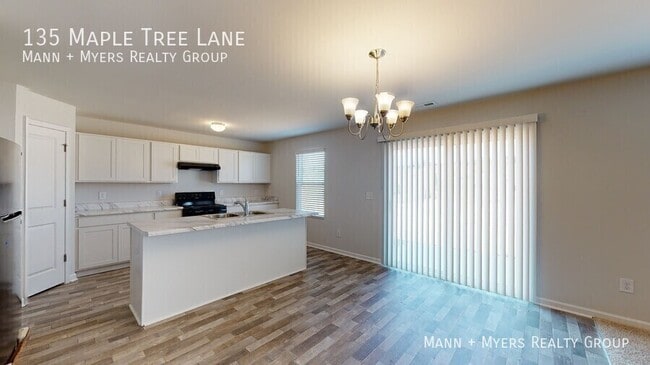 Building Photo - 135 Maple Tree Ln