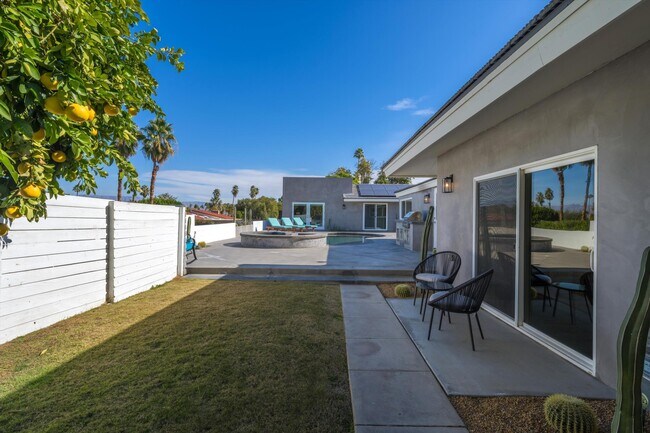 Building Photo - 72992 Bel Air Rd