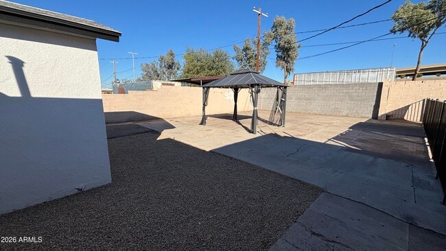 Building Photo - 419 N 20th St