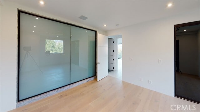 Building Photo - 5710 Hill Oak Dr