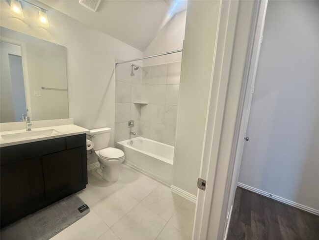 Building Photo - 6123 Severson Lake Ct