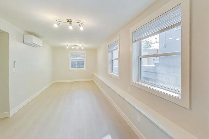 Building Photo - 829 Warfield Ave