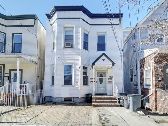 Building Photo - 7409 2nd Ave