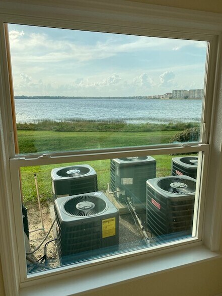 Building Photo - 7618 Pissarro Dr