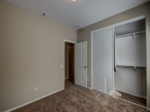 Building Photo - 5409 W Fremont Rd