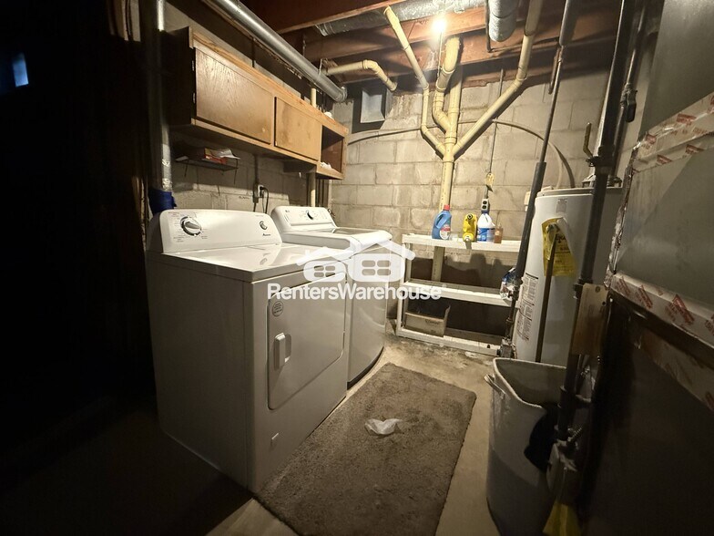 Building Photo - 1514 N Timber Ridge