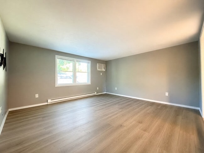 Building Photo - 1 Annaberry Ln
