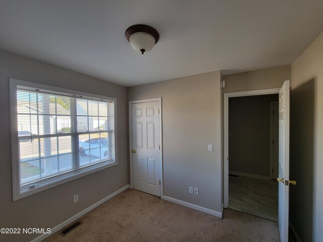 Building Photo - 109 Daughety Ct