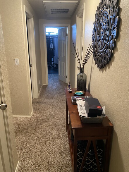 Hallway - 1641 W Canal Cir, 735